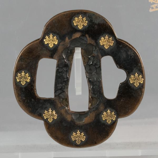 Ko-Kinko tsuba with Kiri Mon